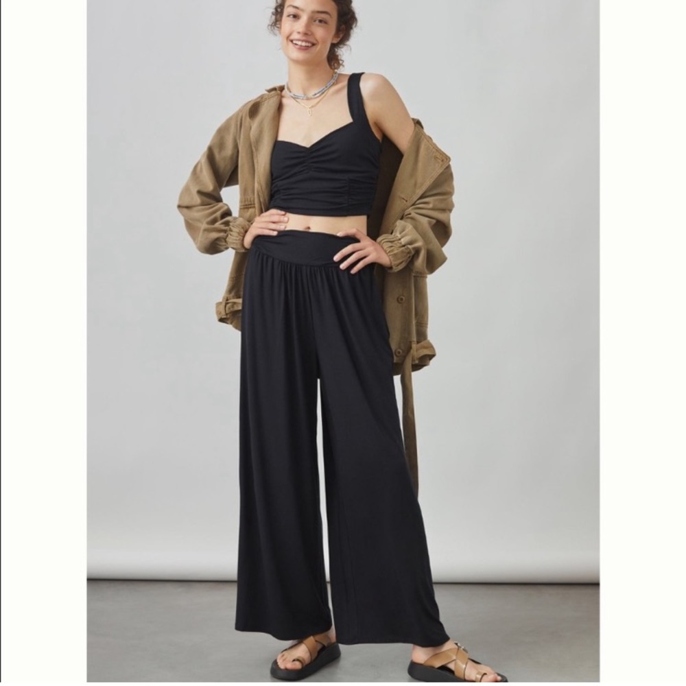 Anthropologie Set Wide Leg Pants & Cropped Tank. Black. Small